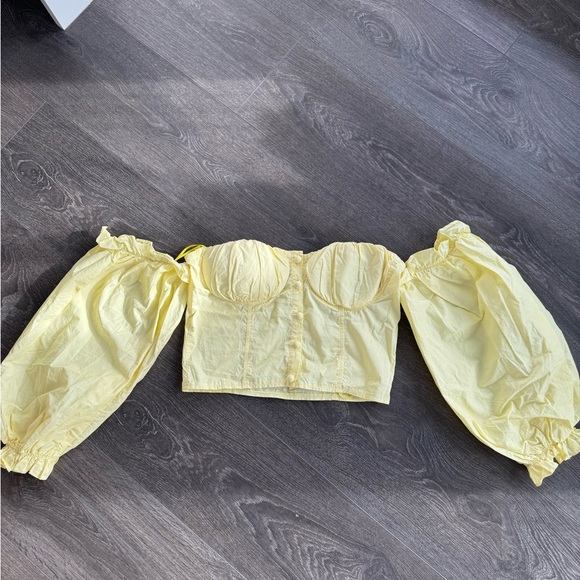 Fashion Nova Off shoulder crop top - Picture 3 of 5